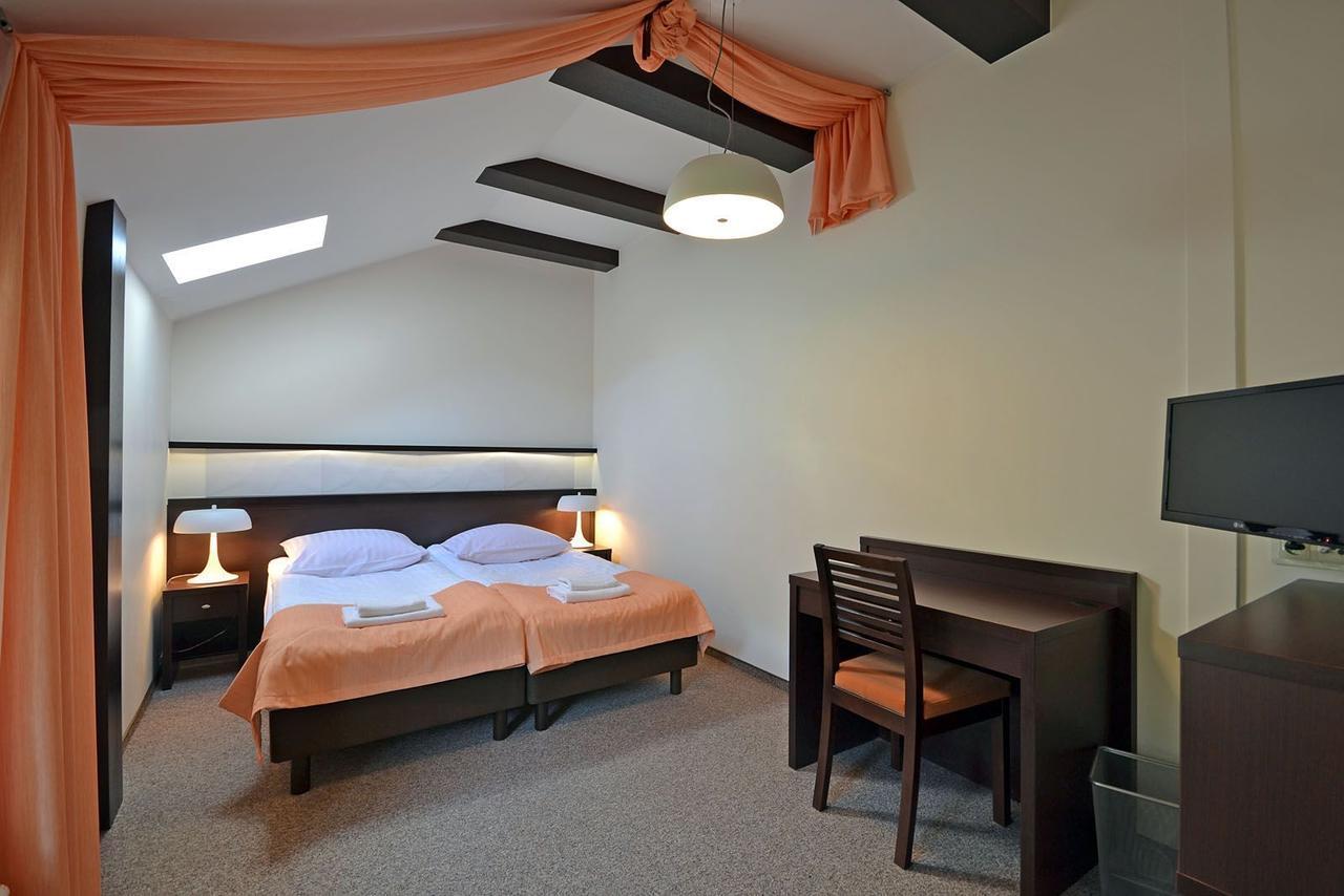 Rezydencja Nad Jeziorem Pestkownica Chambre photo